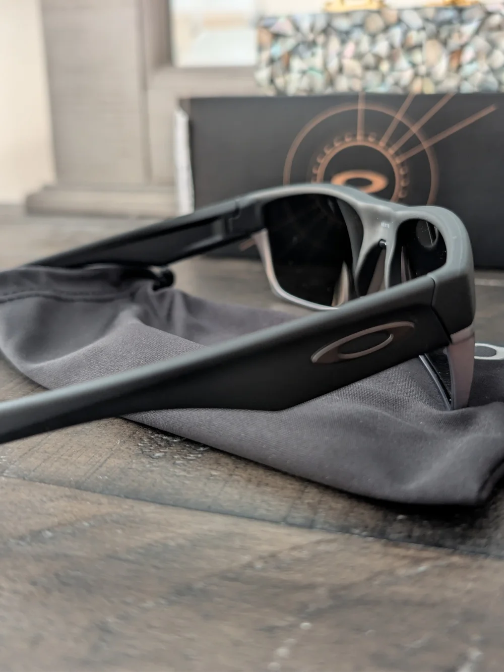 NIB Oakley Twoface Sunglasses Matte Black Prizm Black Polarized OO9189-9651